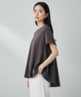 UNFILO 【一部店舗限定カラー】BEAUTY FORM-T フレアTシャツ