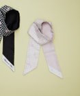 Maison de FLEUR 千鳥リボンプリントスカーフ