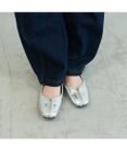 MODE ET JACOMO <carino>スクエアトゥ切り替えデザインフラットパンプス