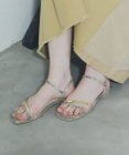 YECCA VECCA ゴールドバーサンダル