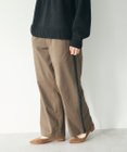 CRAFT STANDARD BOUTIQUE 刺繍ライン入ツイルパンツ