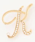 ANY 【WEB/一部店舗限定】パールイニシャルブローチ