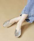 Dominic3 ヒールキャップ Vカットソフトパンプス