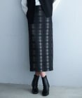 ICB 【洗える】シャイニーオンブレーチェック ストレートスカート