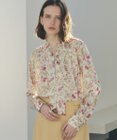 YECCA VECCA ボタニカルフラワー柄ボウタイブラウス