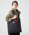 LA BAGAGERIE 【LA BAGAGERIE×HELLO KITTY】リボンチャーム付き　キルティングトート