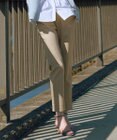 J.PRESS LADIES L 【WEB限定カラーあり】TCシャンブレーサテンST テーパード パンツ