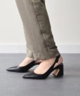 INTER-CHAUSSURES 【CARRANO】ポインテッドバックストラップパンプス