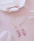 Maison de FLEUR ピンクマニアグログランリボンカチューシャ