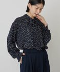 AMERICAN HOLIC 【イージーケア】ドット柄ボウタイブラウス