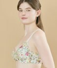 une nana cool MADE WITH LIBERTY FABRIC 特別な日以外の364日つけたくなるブラ 364ブラ レース