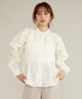 Feroux 【洗える】ジャカードフリルブラウス