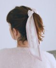 Maison de FLEUR リボンプリントスカーフ