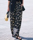 23区 L 【洗える】Ratti フラワーアートプリント ワイド パンツ
