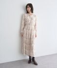 YECCA VECCA ボタニカル柄ボウタイプリーツワンピース