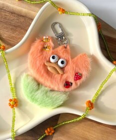 WEGO ラブリーチューリップモンスターぬいぐるみキーホルダー