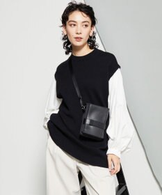 Y'SACCS ベルトスクエアミニマムショルダーバッグ