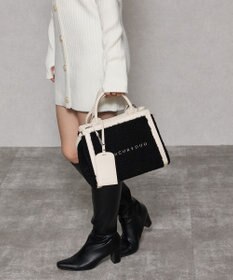 style code 【MERCURYDUO/マーキュリーデュオ】カードケース付　ロゴ刺繍ボアトートバッグ