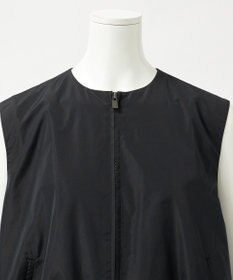 23区 【エステータ】シルクブレンド ライトタフタ ジップアップ ベスト