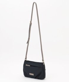 LA BAGAGERIE ポリエステルキャンバス　タックポシェット