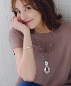 Tiaclasse 変形メタルフレームネックレス