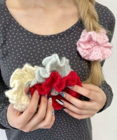 WEGO Lヘムフリルニットシュシュ