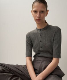 ATON RAMIE WOOL RIB | ヘンリーネックセーター