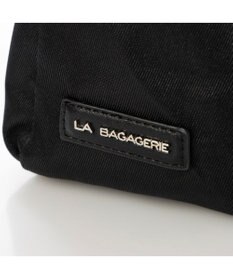 LA BAGAGERIE フロントポケット　スクエアナイロンショルダー　Mサイズ