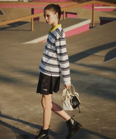 LeSportsac CONV DRAWSTRING CRSSBDY/ベージュ/ブラックシャイン/メレンゲ