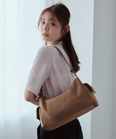 TOCCA IN CREADLE NYLON BAG ワンショルダーバッグ 【古畑星夏さん着用】 ブラウン系