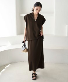 UNFILO BEAUTY FORM JERSEY Light キーネックトップス