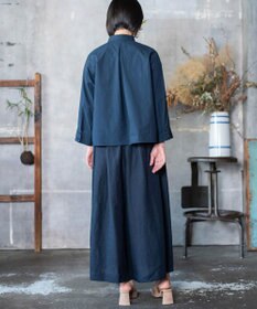 muuc 〈遠州織物の工場で織られた上質な涼しいコットン100%生地〉プリーツ八分袖のタックデザインブラウス