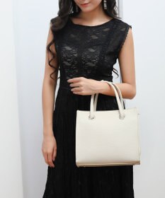 style code  【MERCURYDUO/マーキュリーデュオ】メタルアイレット　両アオリポケット　スクエアハンドバッグ