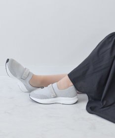 Bridget Birkin 【Bridget Birkin】ベルトストーンニットスニーカー