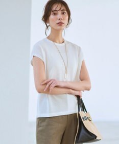 23区 シャイニーシアー ノースリーブ ニット ホワイト系