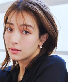 Tiaclasse 【金属アレルギー対応】スクエアシェルピアス