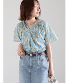 Te chichi 【LIBERTY FABRICS】フリルネックブラウス