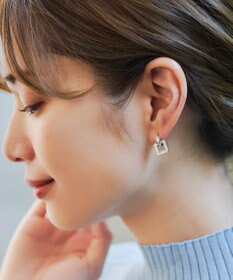 Tiaclasse 【金属アレルギー対応】スクエアシェルピアス