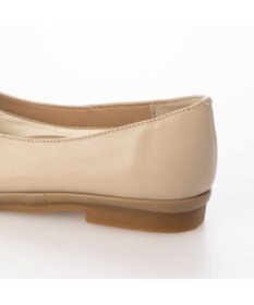 ing <ing>【サスティナブルシリーズ】Vカットフラットパンプス