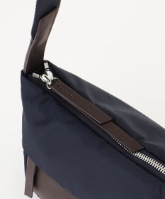 Y'SACCS リサイクルナイロン×カウレザー ラップミニショルダー