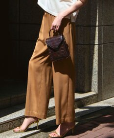 23区 L 【見上愛さん着用/Oggi10月号掲載/洗える】スエーディーサテン ワイド パンツ