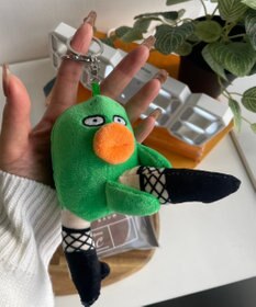 WEGO セクシーチキンぬいぐるみキーホルダー