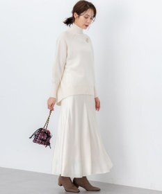 組曲 L 【WEB限定】サテンナロー スカート