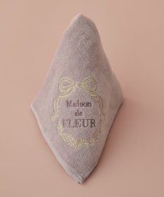 Maison de FLEUR リボンフレーム刺繍タオルハンカチ