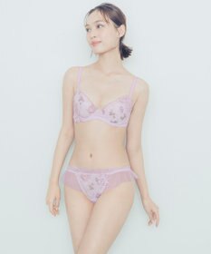 Wing Wing Lesiage　【2810シリーズ】　ブラジャー　ふっくらまる胸メイク　背中の段差軽減　ウイング／ワコール　PB2810