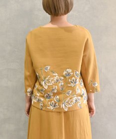 muuc 〈遠州織物の工場で織られた上質なコットン生地〉モクレン刺繍 ノーカラー プルオーバー（セットアップ可能）