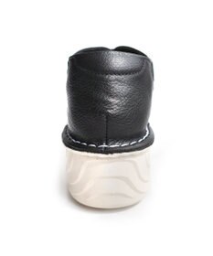 Pointer 本革 超軽量厚底パンチングサンダル