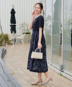 Tiaclasse 【小倉優子さん着用・新色追加・洗える】モノトーンフラワープリントワンピース