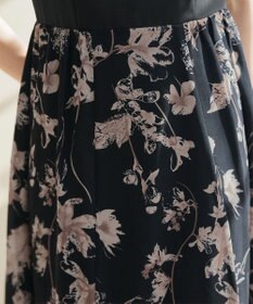 Tiaclasse 【小倉優子さん着用・新色追加・洗える】モノトーンフラワープリントワンピース