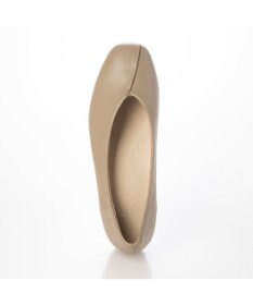 ing <ing>Vカットフラットパンプス